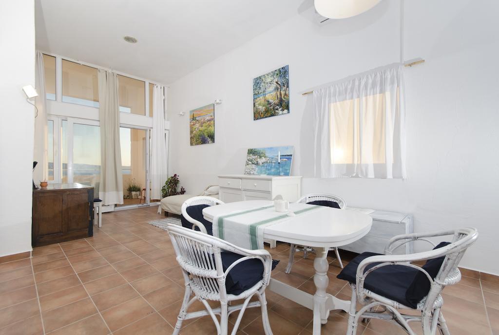 Apartment Croatia Art Drasnice Bilik gambar