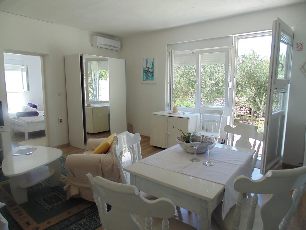 Apartment Croatia Art Drasnice Luaran gambar