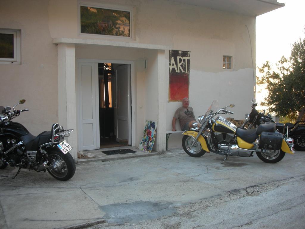 Apartment Croatia Art Drasnice Luaran gambar